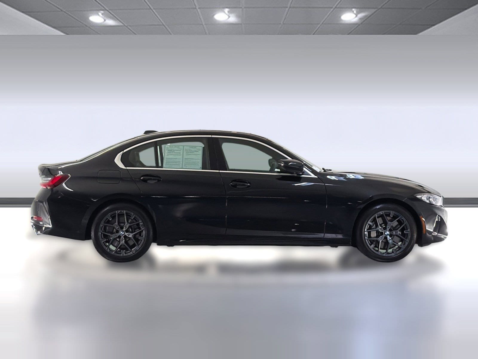 2025 BMW 330i photo 6