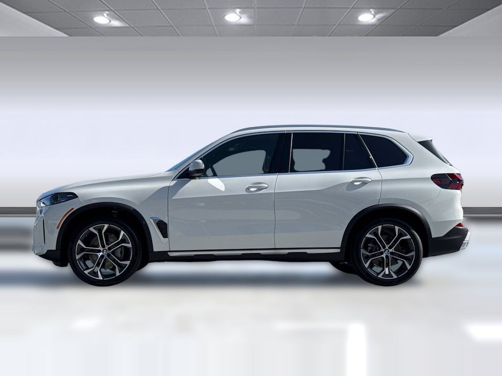 New 2026 BMW X5 sDrive40i SUV