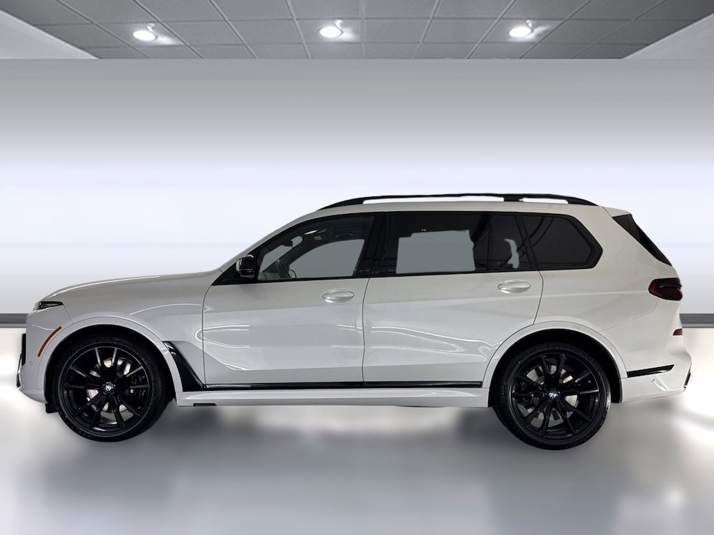 New 2026 BMW X7 M60i SUV