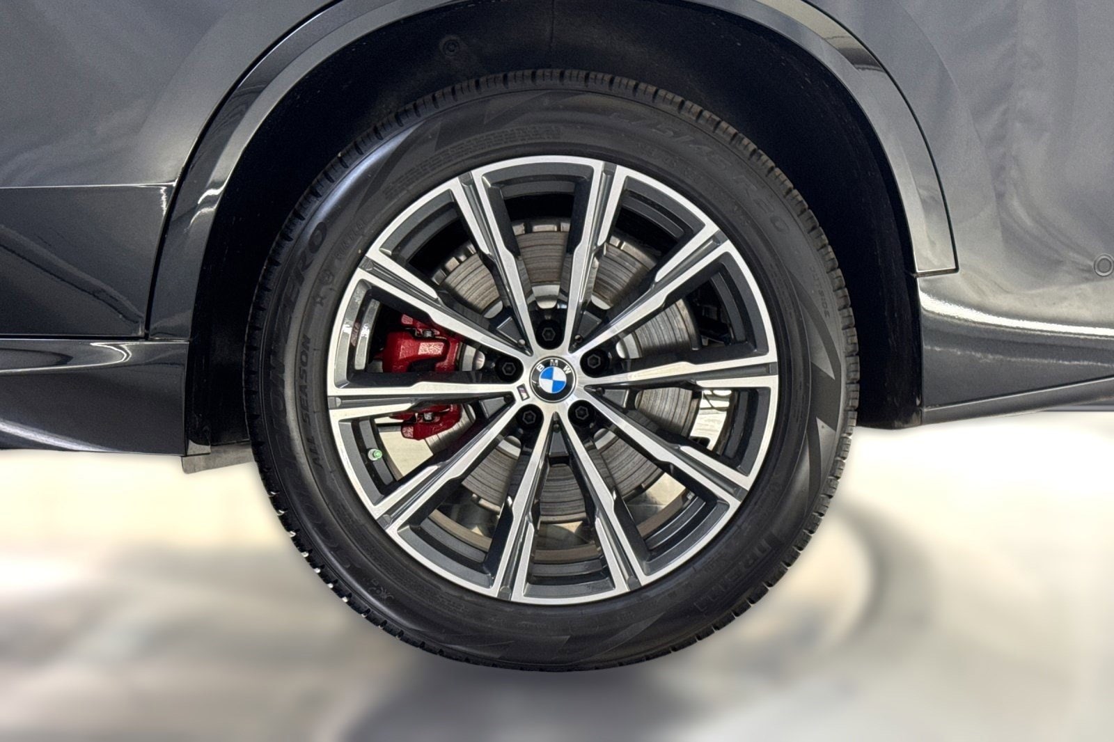 2026 BMW X5 50e - Photo 12