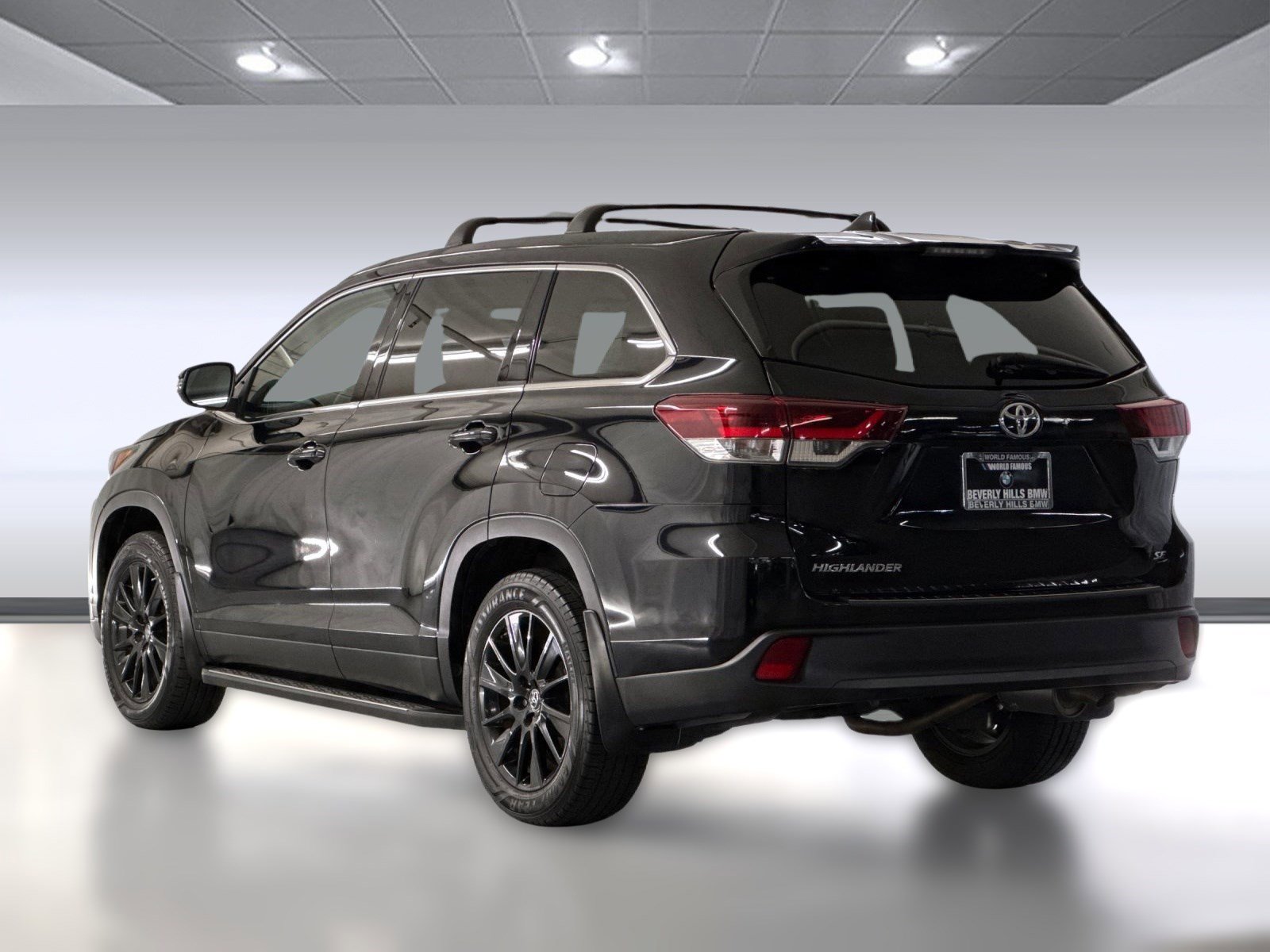2019 Toyota Highlander SE photo 3