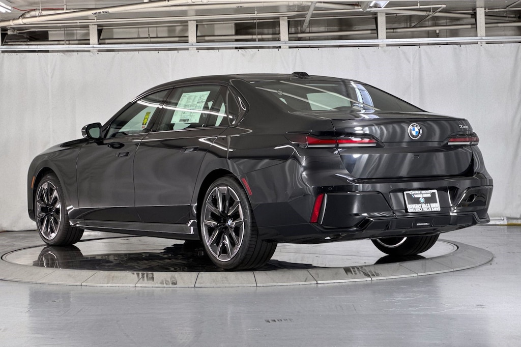 New 2026 BMW 740i Sedan