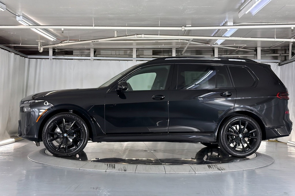 New 2027 BMW X7 xDrive40i SUV