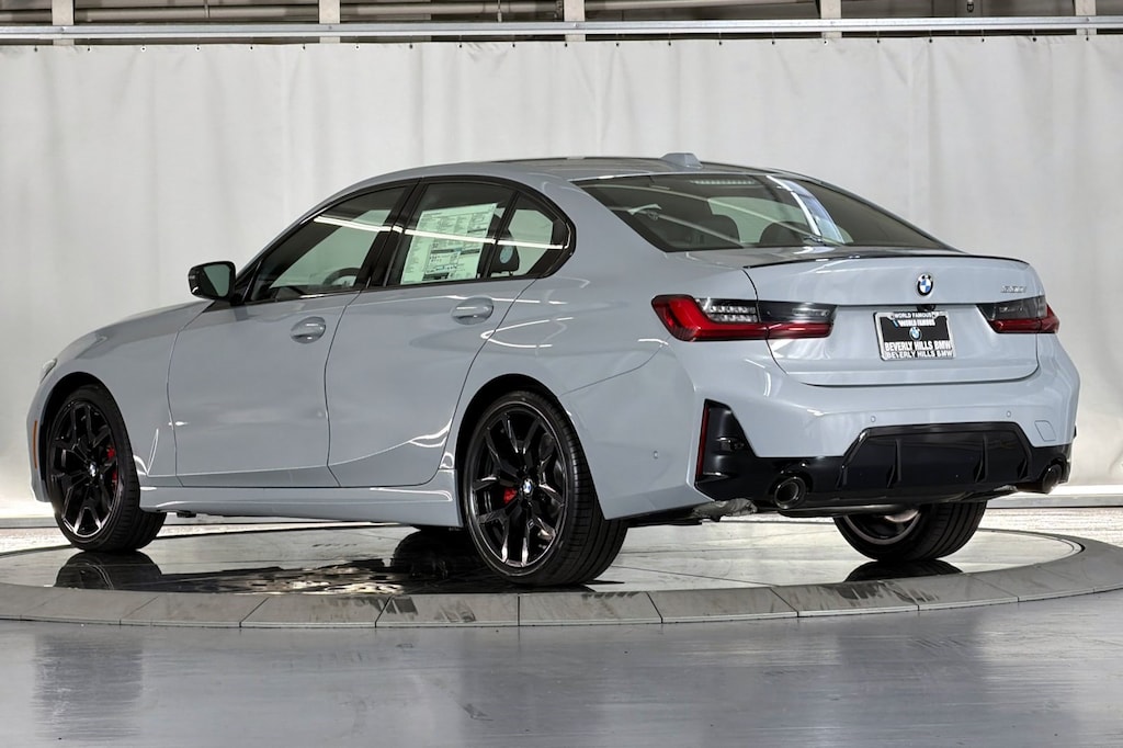 New 2026 BMW 330i Sedan