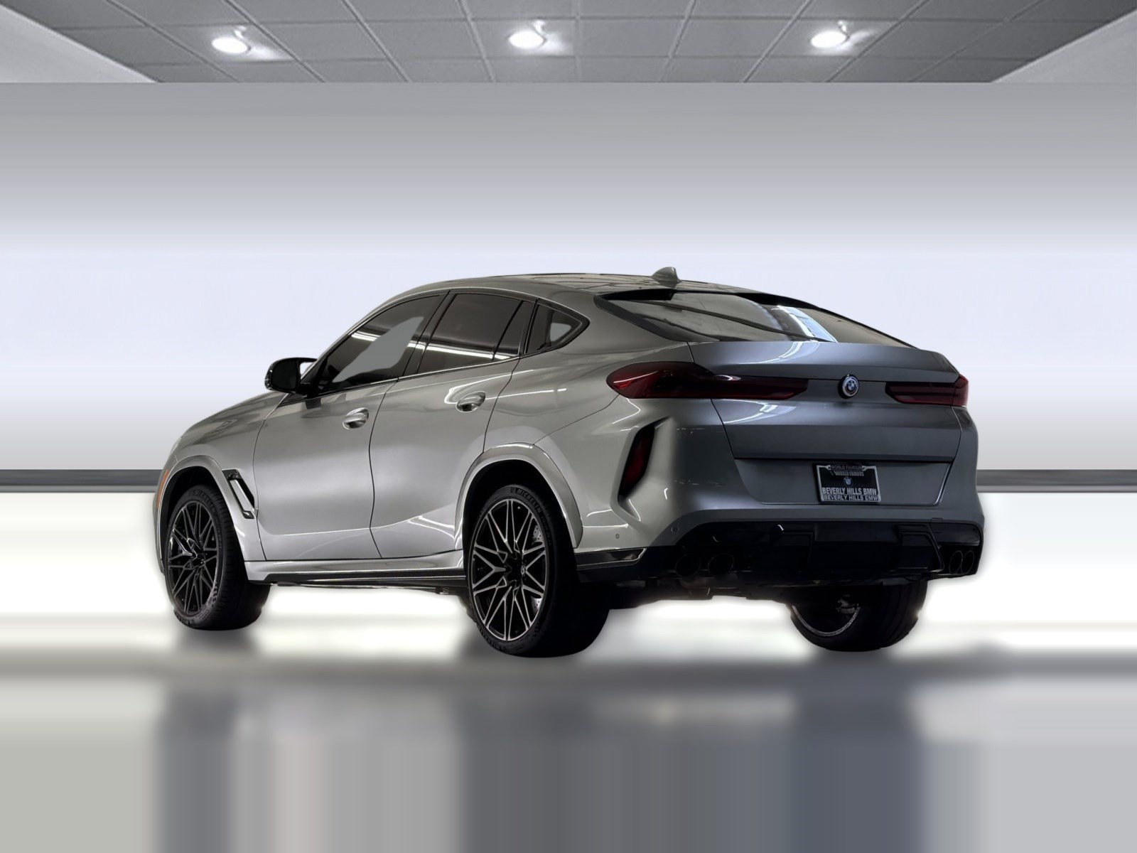 X6 M SUV