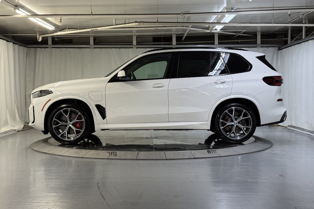 New 2026 BMW X5 PHEV xDrive50e SUV