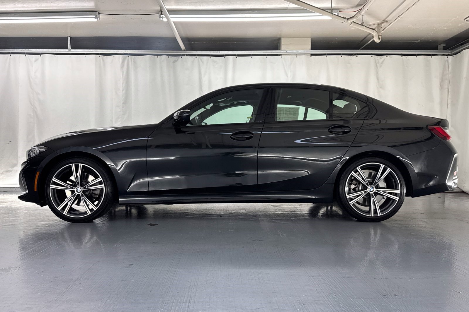 2023 Bmw 330i 3-Series photo 2
