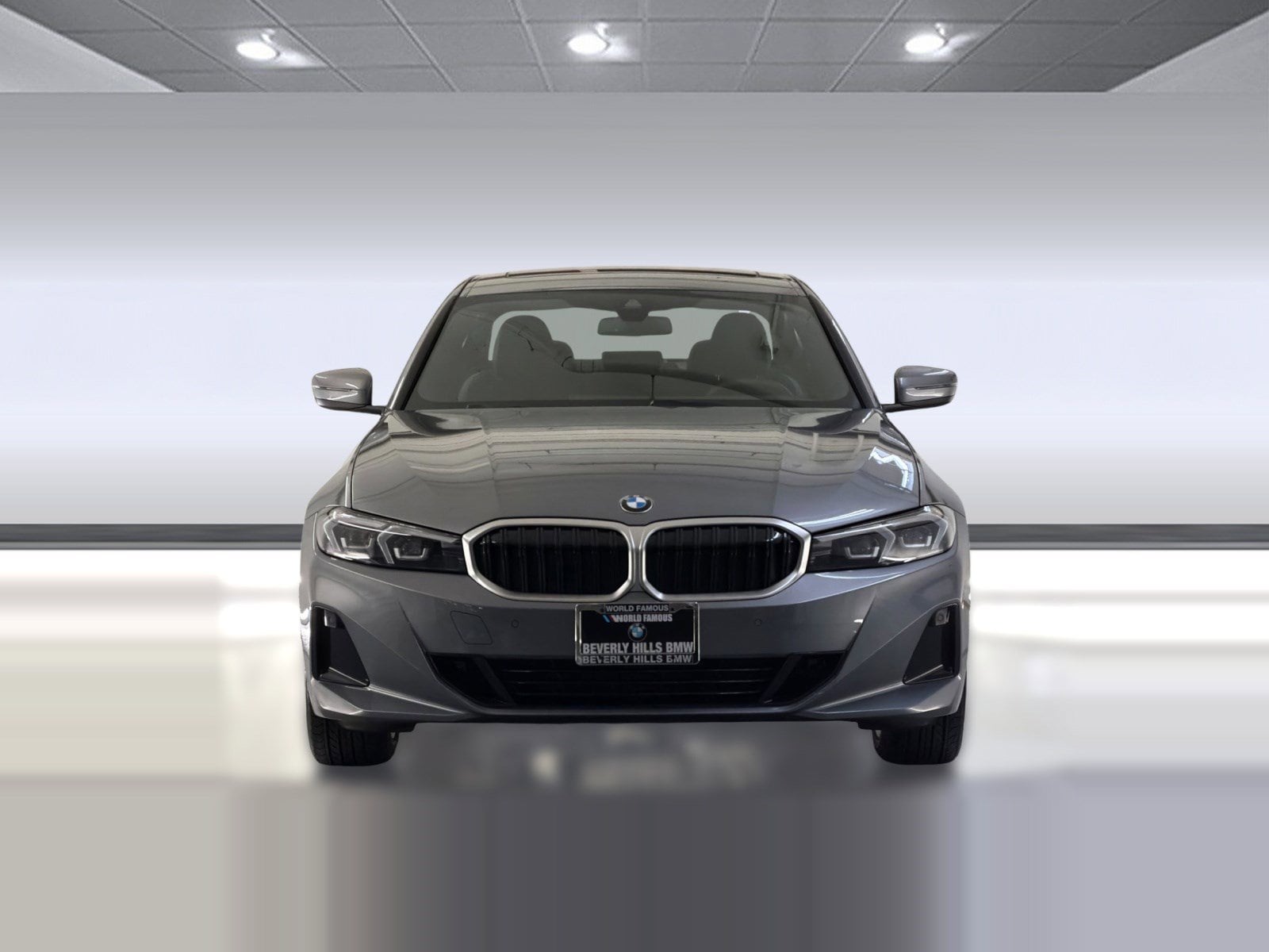 2025 BMW 330i photo 5