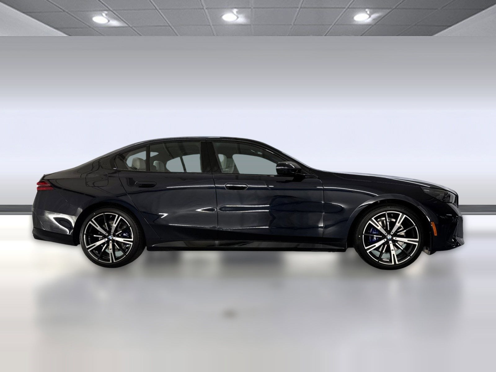 2026 BMW 530i photo 6