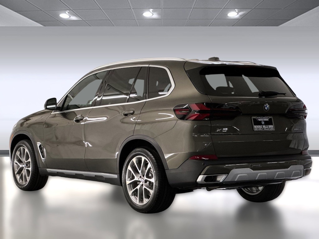 New 2026 BMW X5 sDrive40i SUV