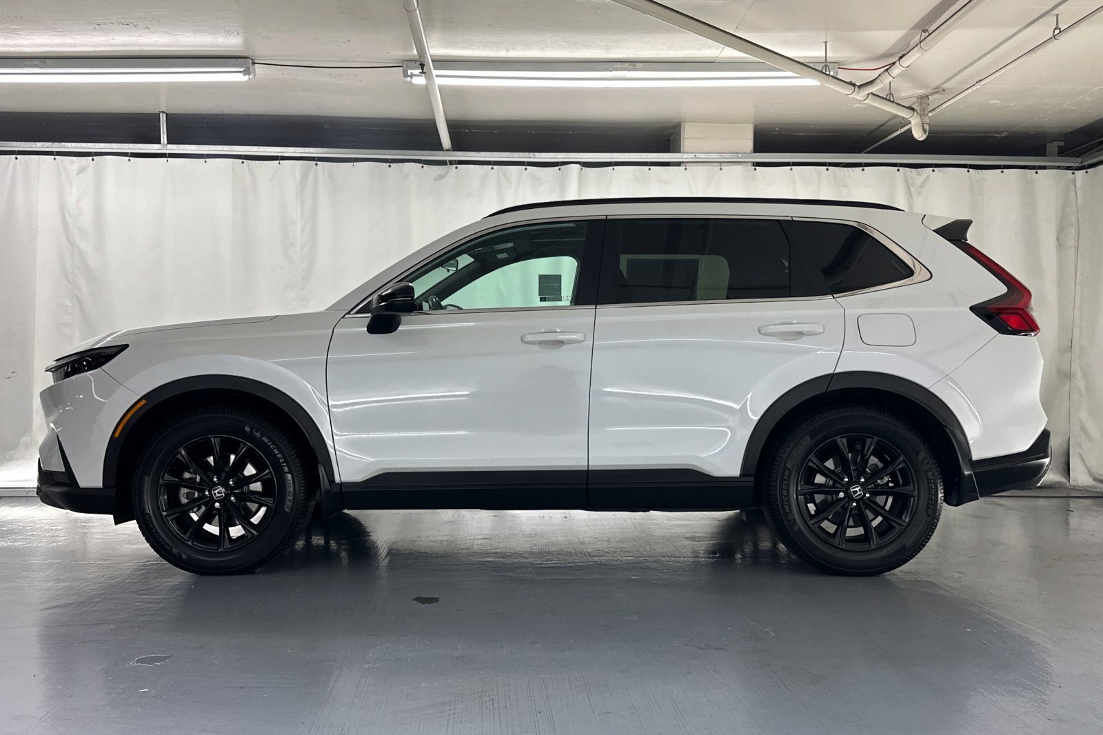 2023 Honda CR-V Hybrid Sport photo 2