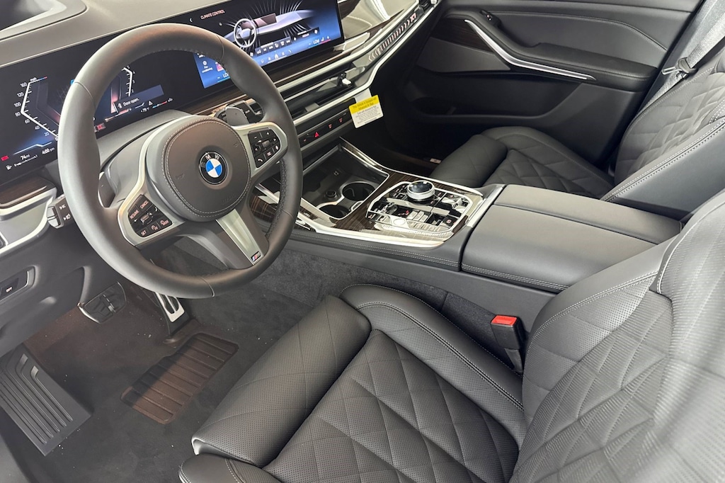 New 2027 BMW X7 xDrive40i SUV