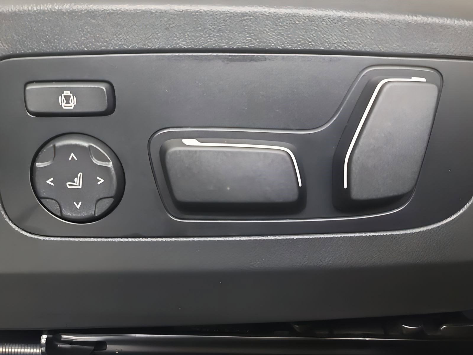 2025 BMW X3 30 xDrive photo 3