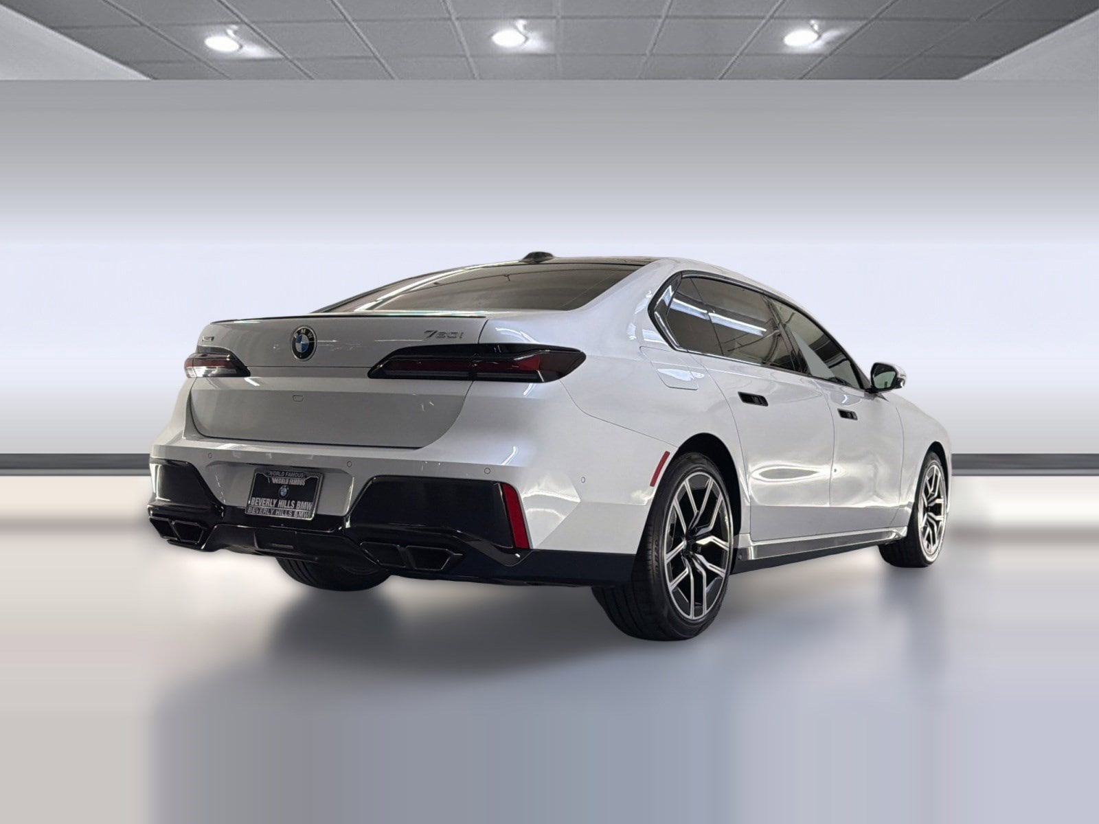 2023 BMW 760i photo 3