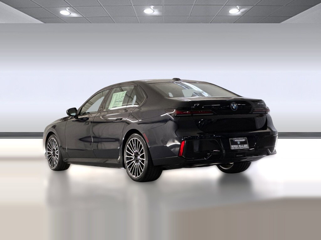 Used 2025 BMW i7 xDrive60 Sedan