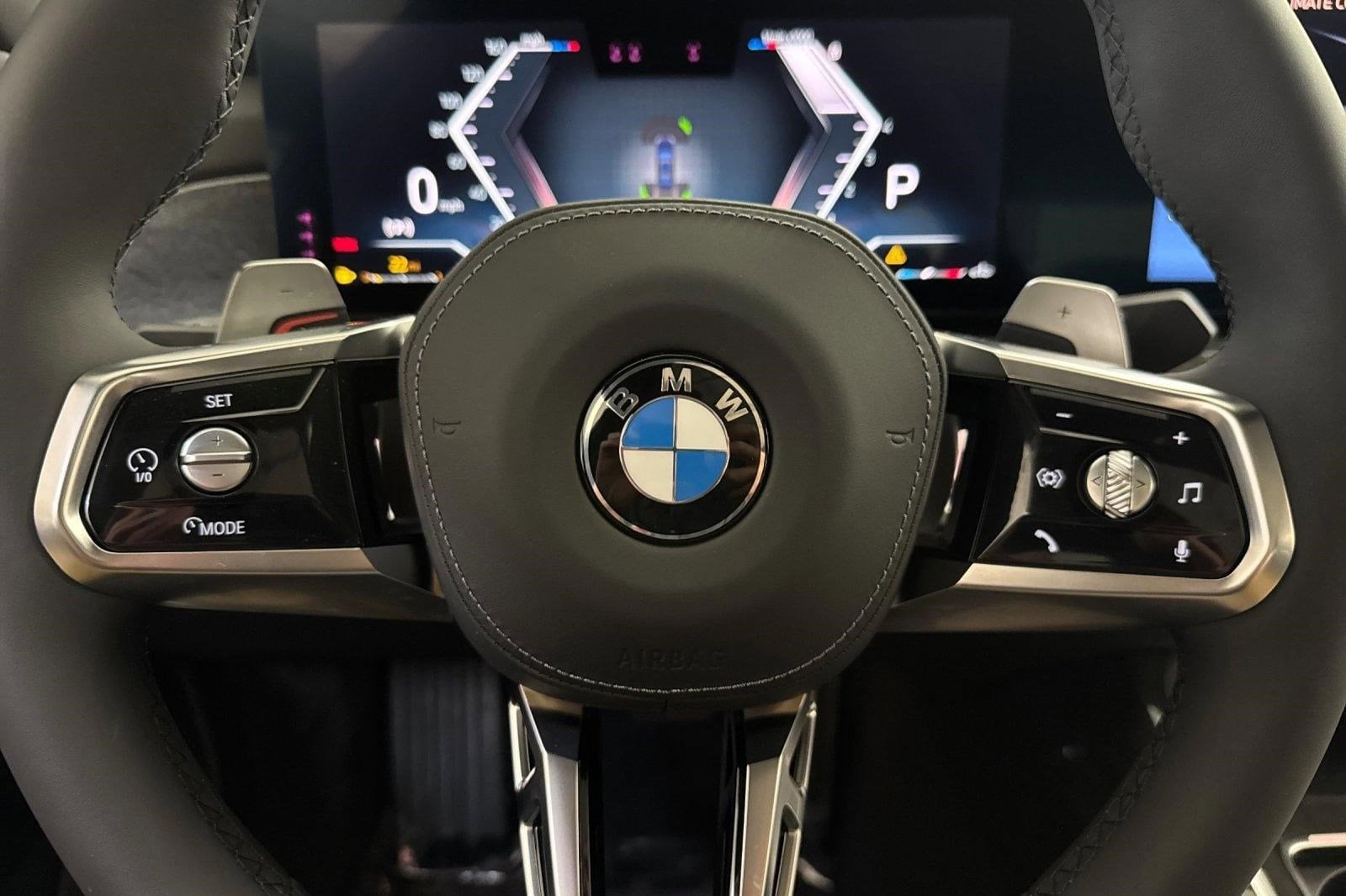 2025 BMW 7 Series 760i - Photo 17