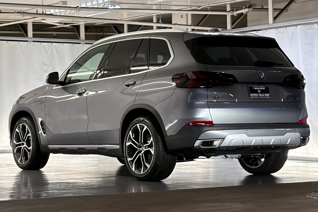 New 2026 BMW X5 sDrive40i SUV