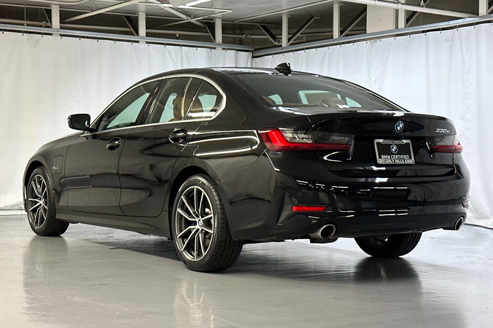 2022 Bmw 330e 3-Series photo 3