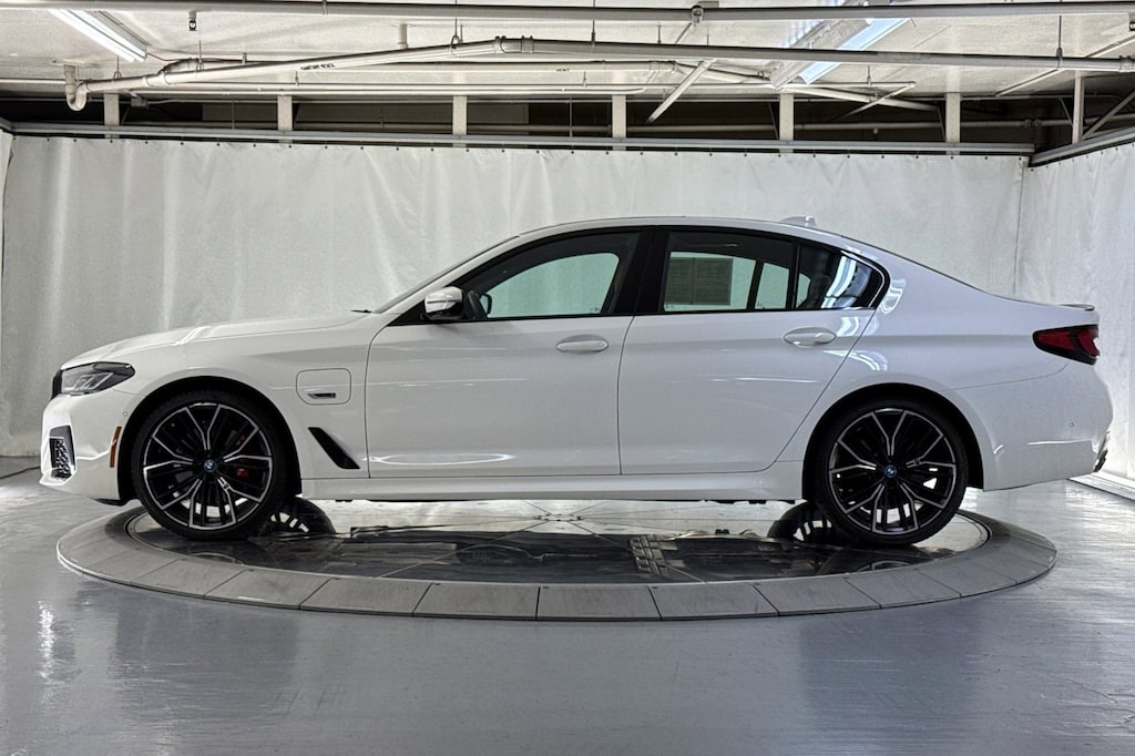 Certified 2023 BMW 530e Sedan