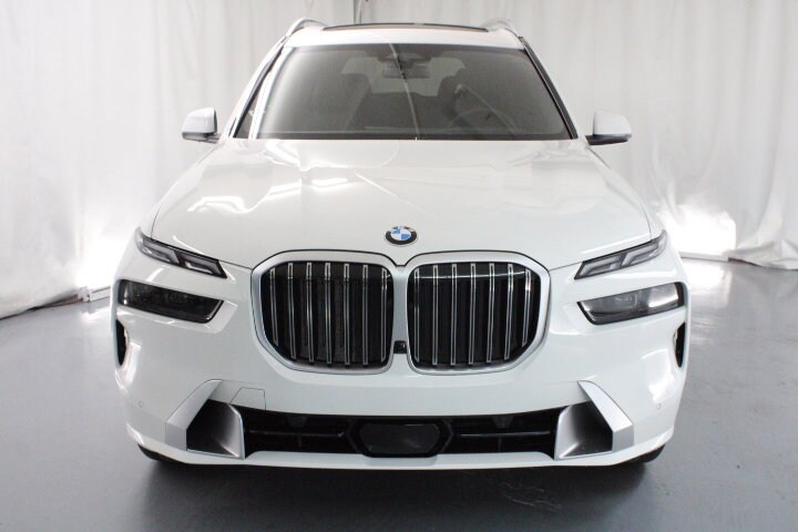 2025 Bmw X7 xDrive40i photo 2