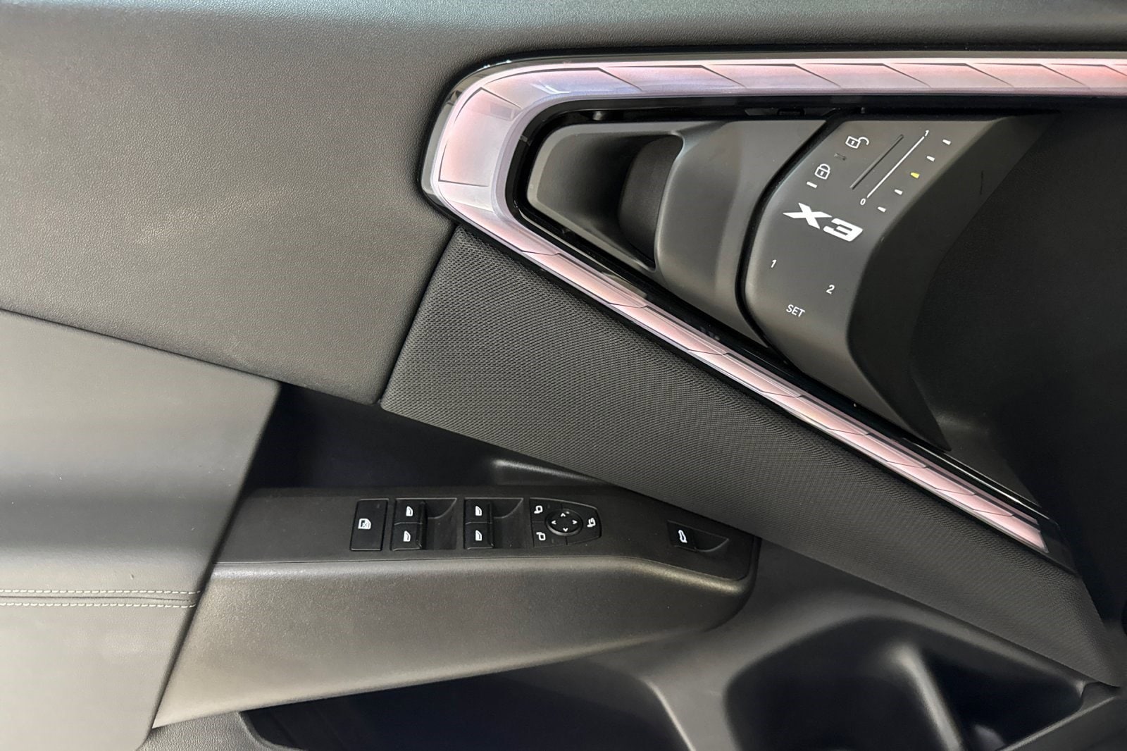 2025 BMW X3 30 - Photo 13