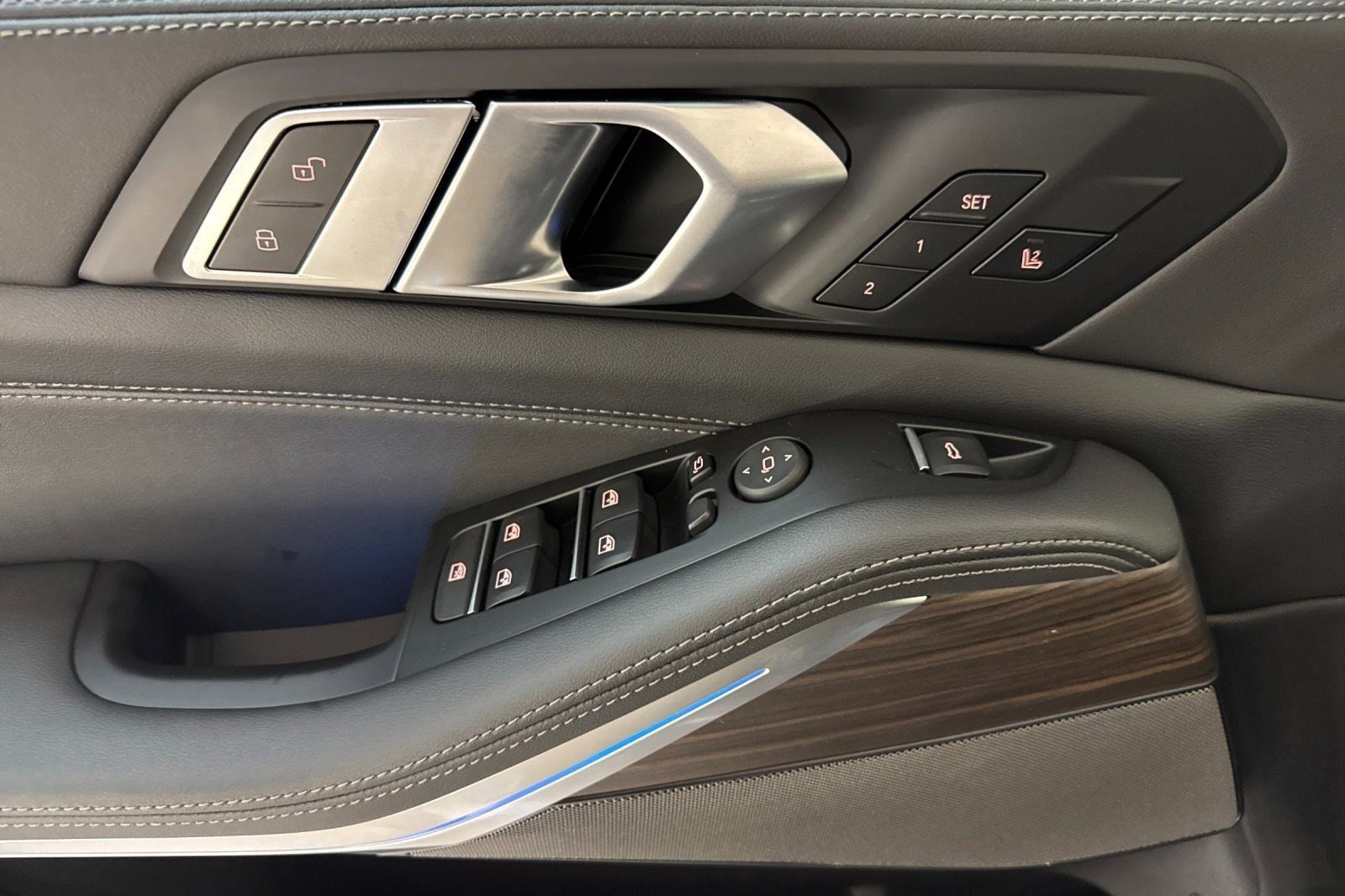 2026 BMW X5 50e - Photo 14
