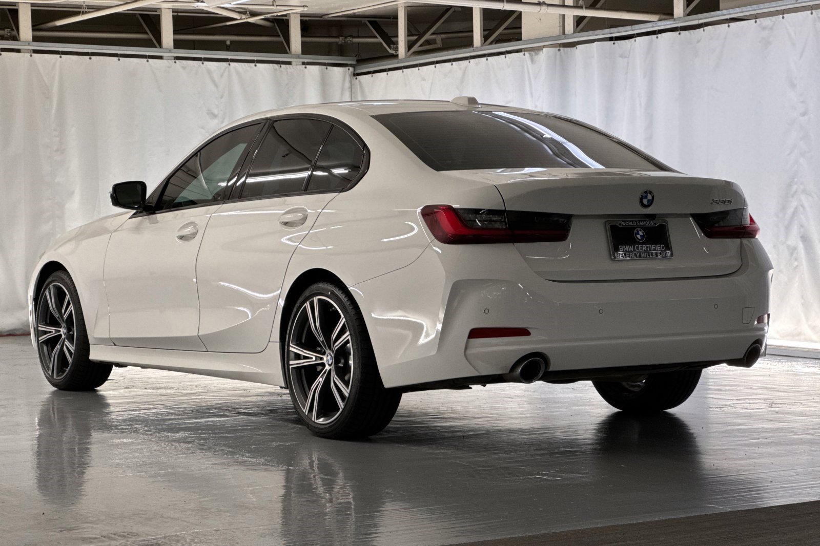 2023 Bmw 330i photo 3