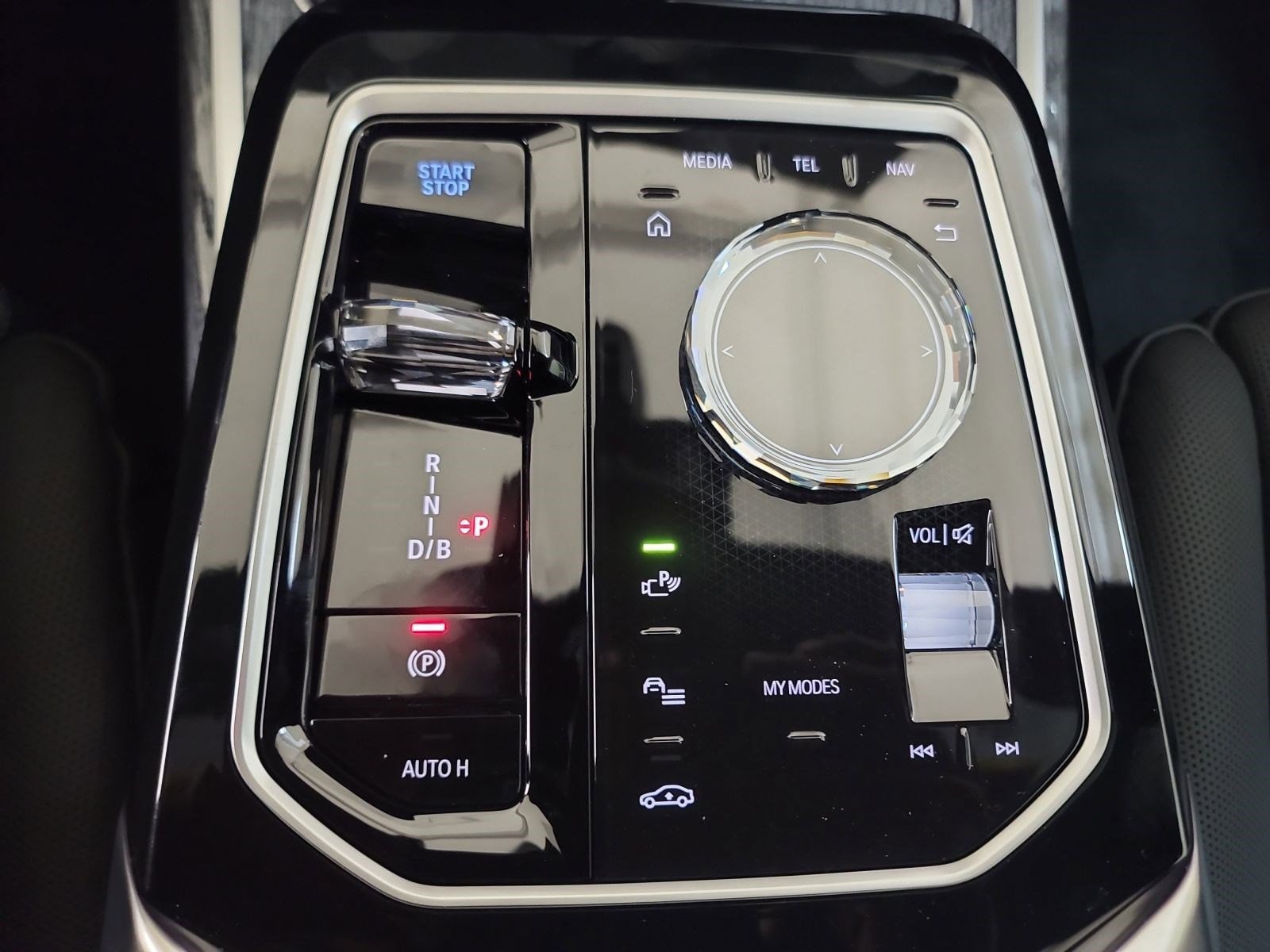 2025 BMW i7 M70 - Photo 17