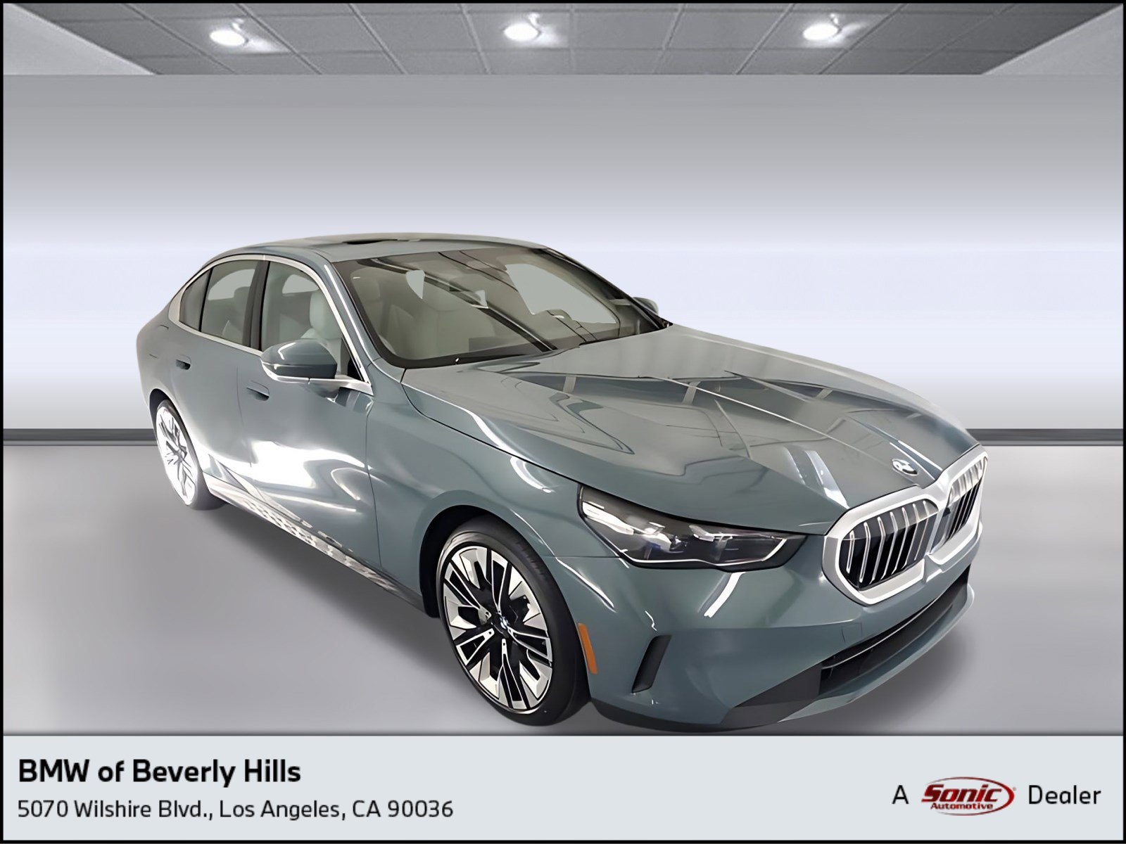 2025 BMW 5 Series 530i's photo