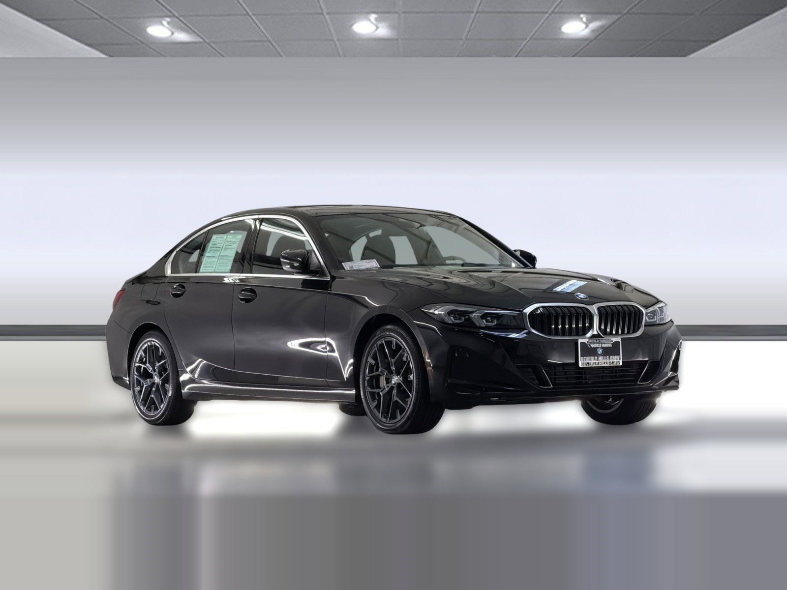 2025 BMW 330i photo 5