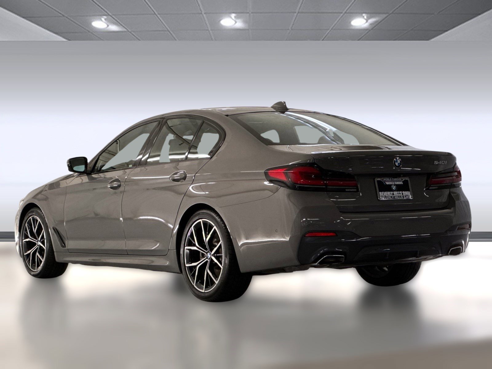2021 Bmw 540i 5-Series photo 3