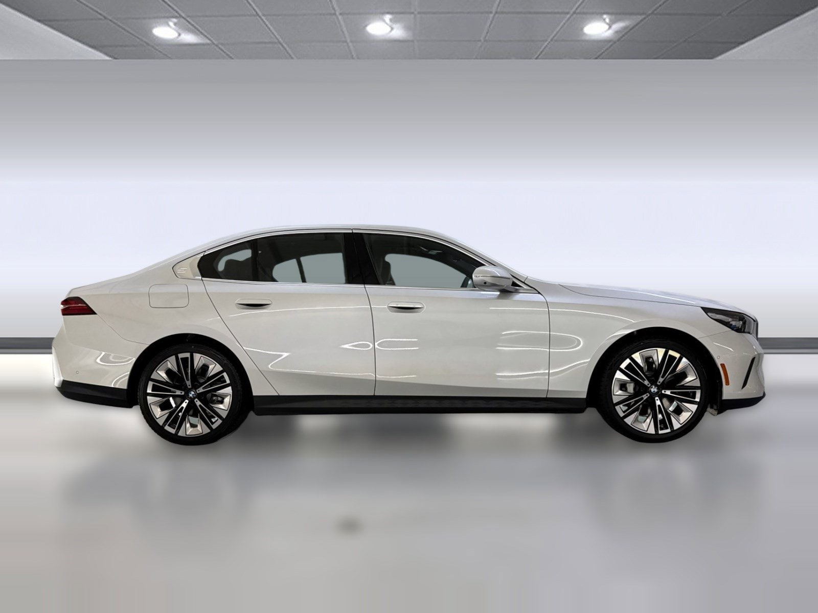 2026 BMW 530i photo 6