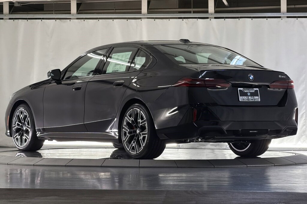 New 2026 BMW 530i Sedan