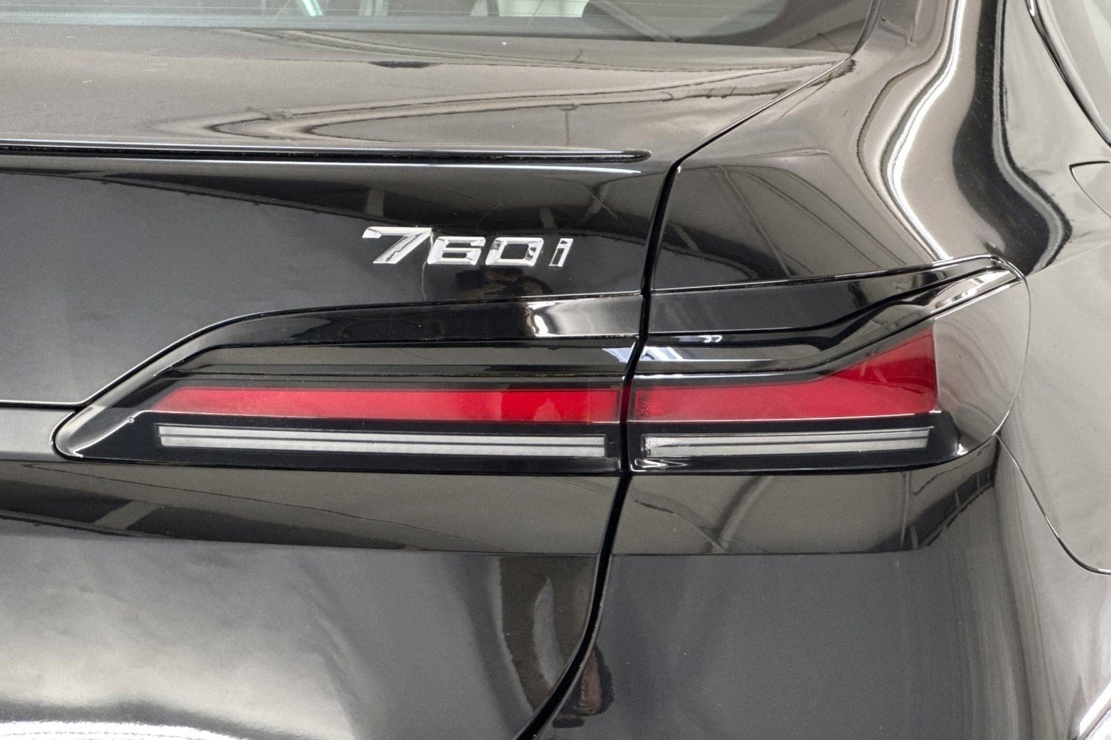 2025 BMW 7 Series 760i - Photo 13