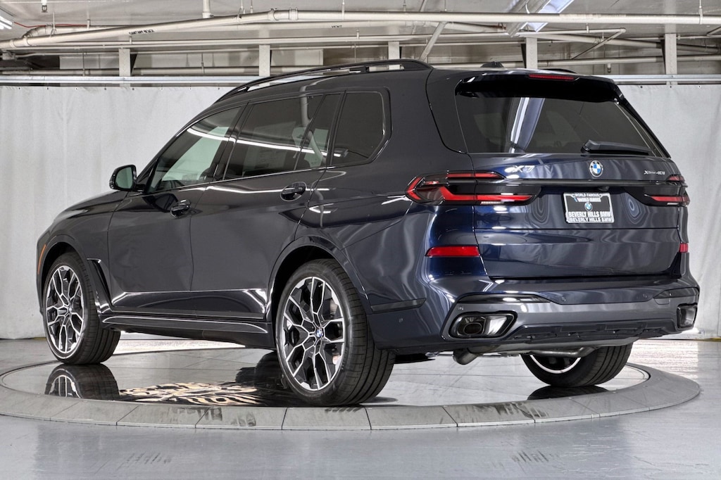 New 2027 BMW X7 xDrive40i SUV