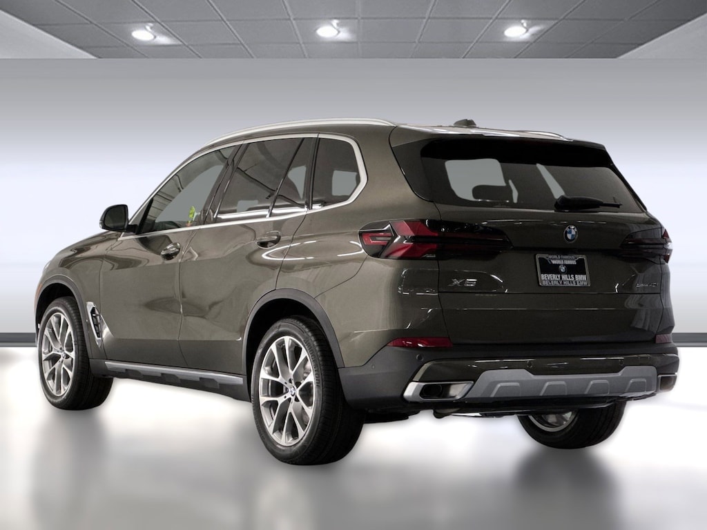 New 2026 BMW X5 sDrive40i SUV