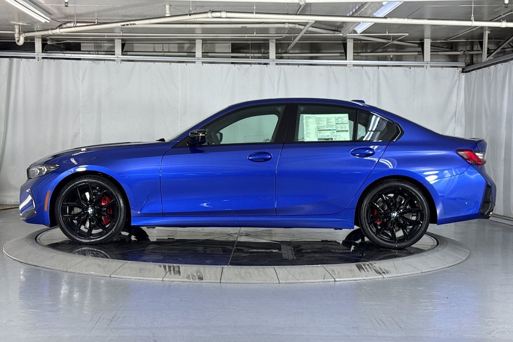 New 2026 BMW 330i Sedan