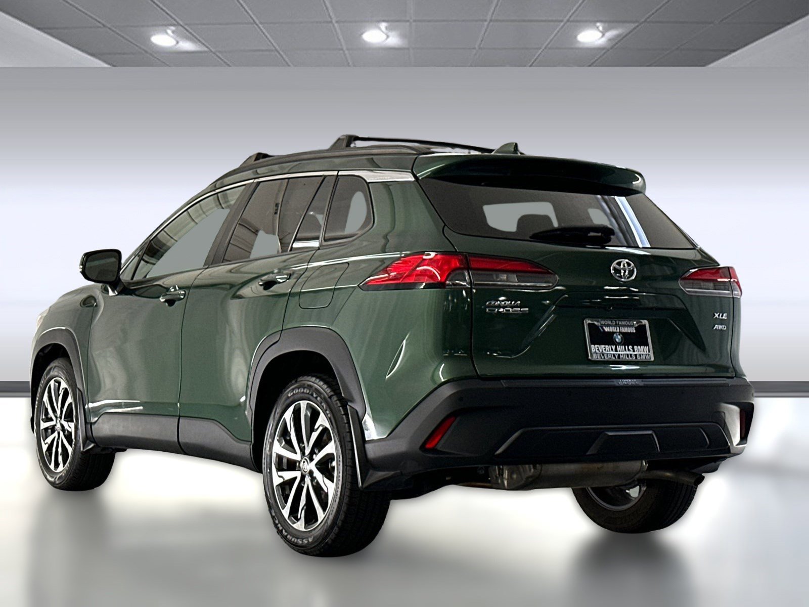 2022 Toyota Corolla Cross XLE photo 3