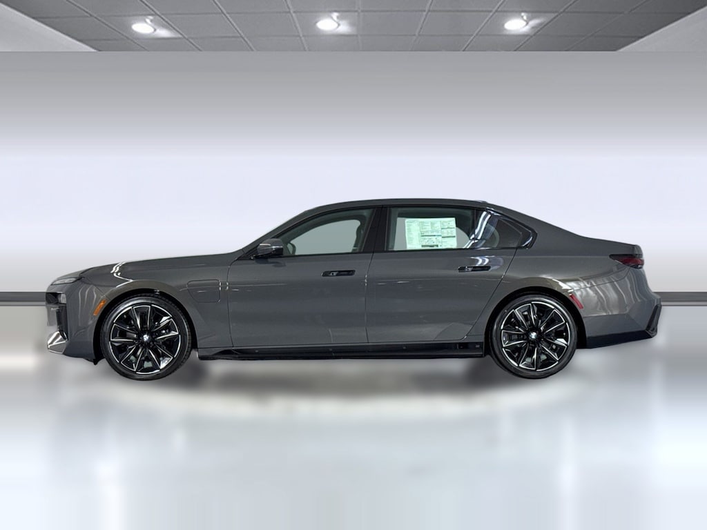 New 2026 BMW 750e xDrive Sedan