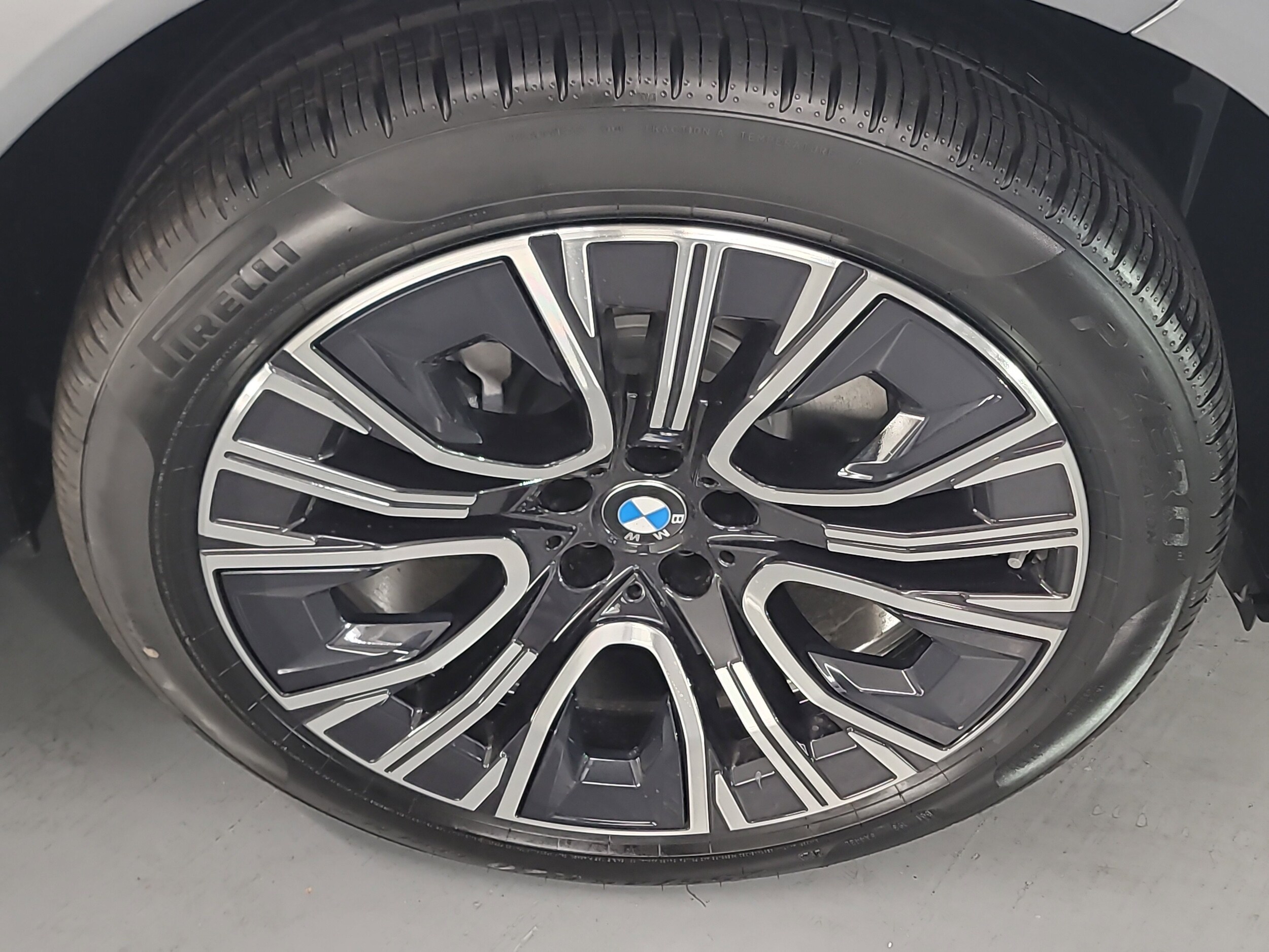 2025 Bmw X3 30x Drive photo 3