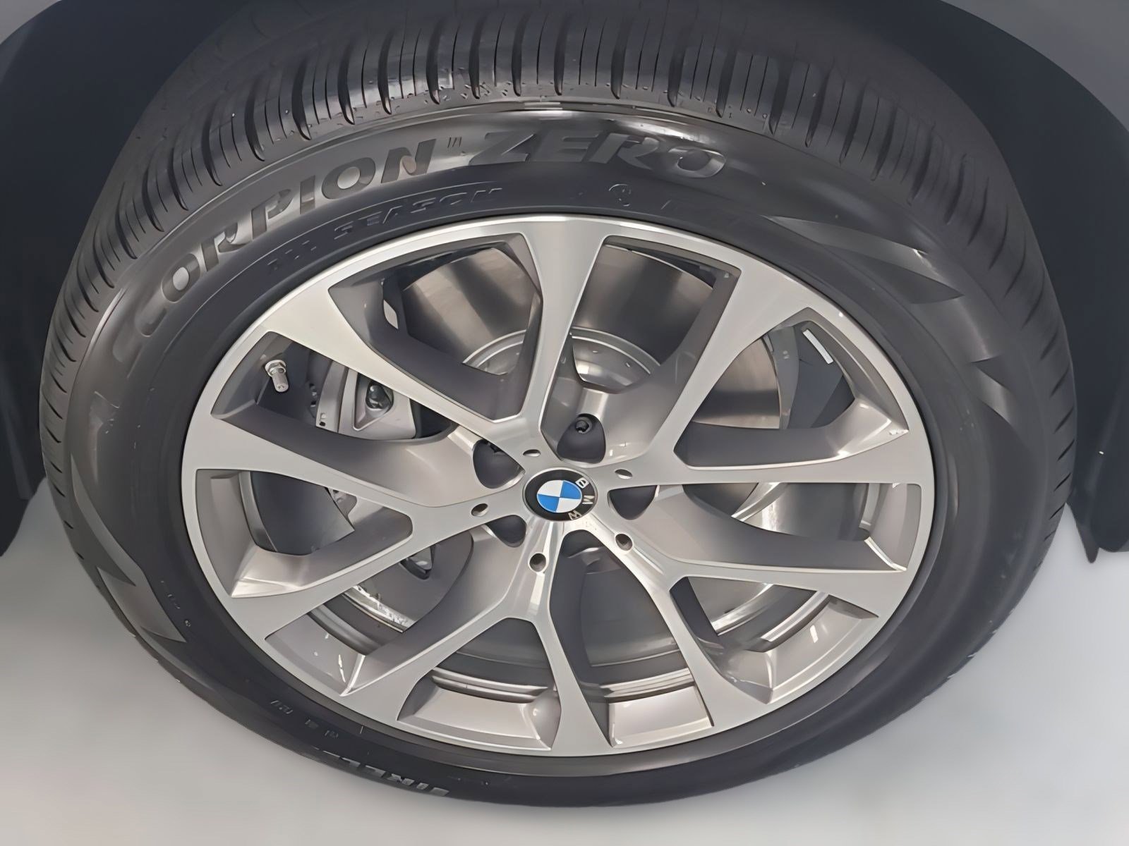 2026 Bmw X5 sDrive40i photo 3