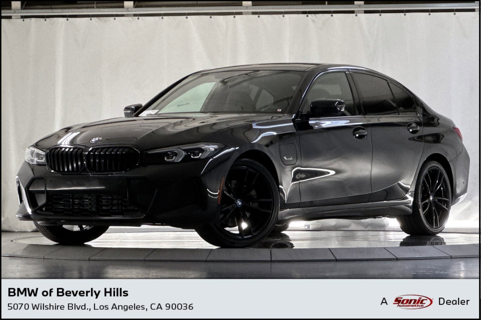 2023 BMW 3 Series 330e Sedan's photo