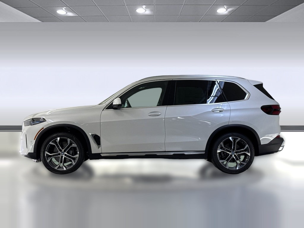 New 2026 BMW X5 sDrive40i SUV