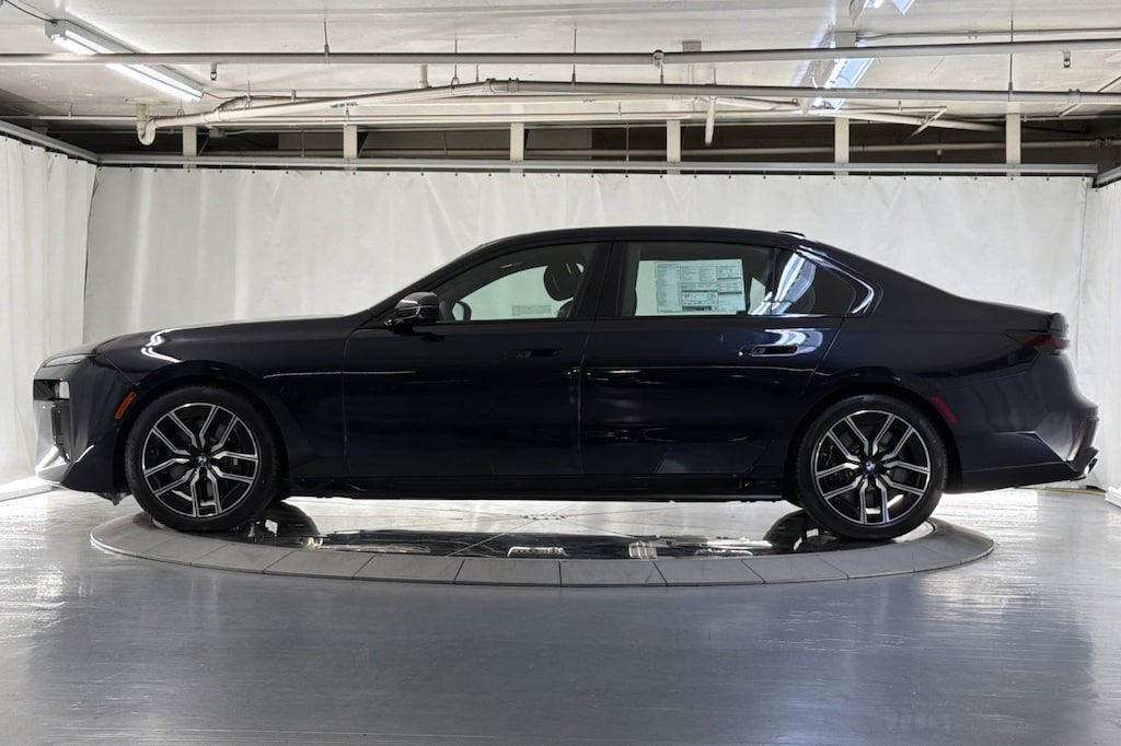 New 2026 BMW 760i xDrive Sedan