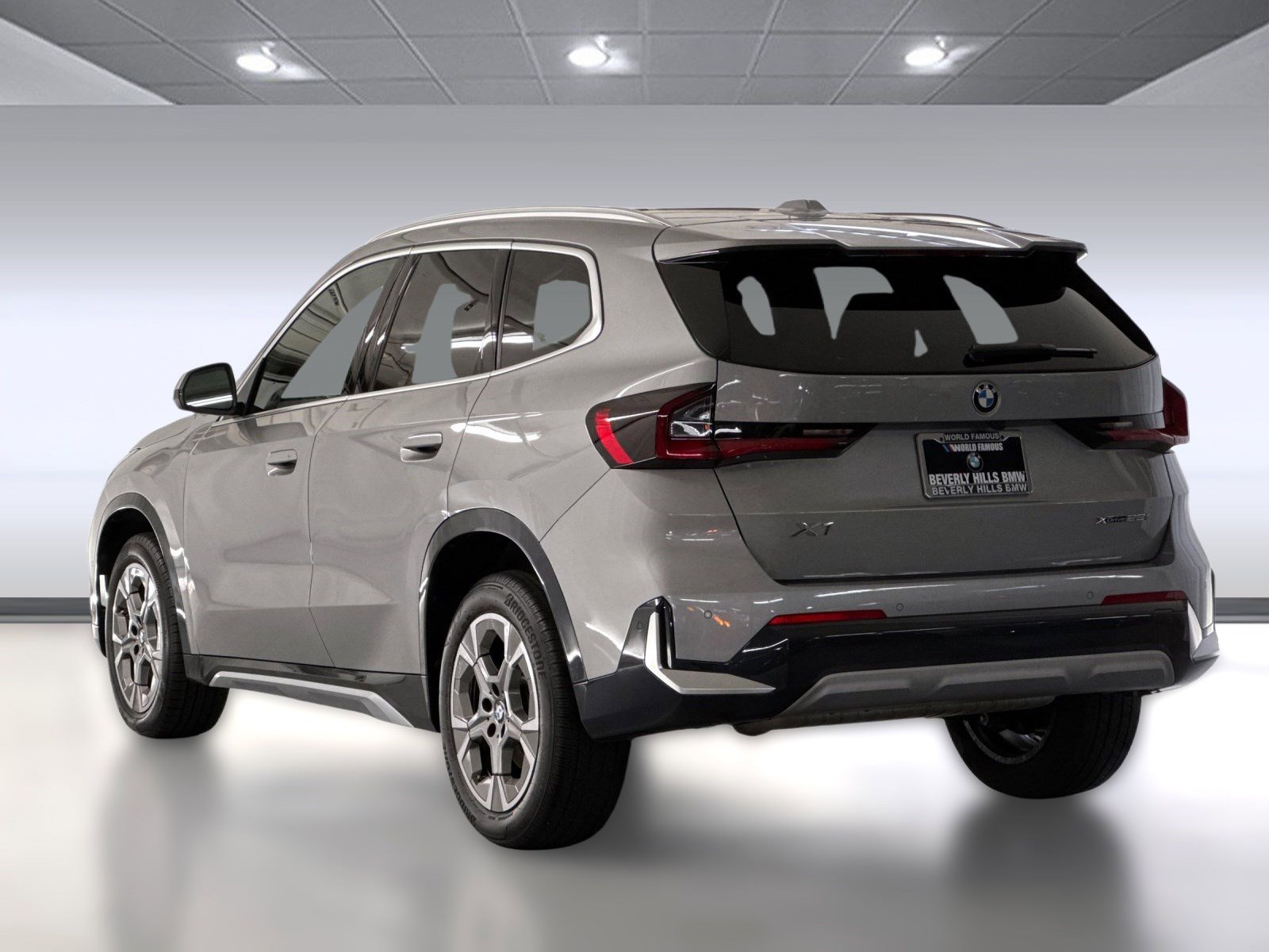 2025 Bmw X1 XDrive28i photo 3