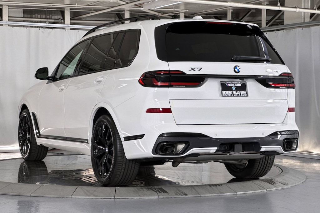 New 2027 BMW X7 xDrive40i SUV