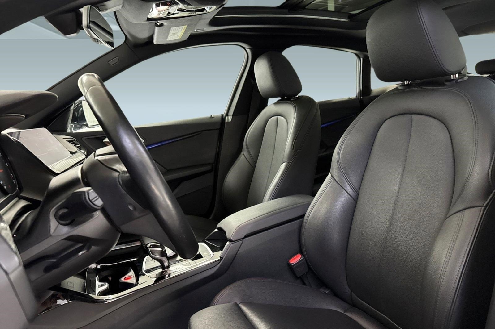 2021 BMW 228i photo 4