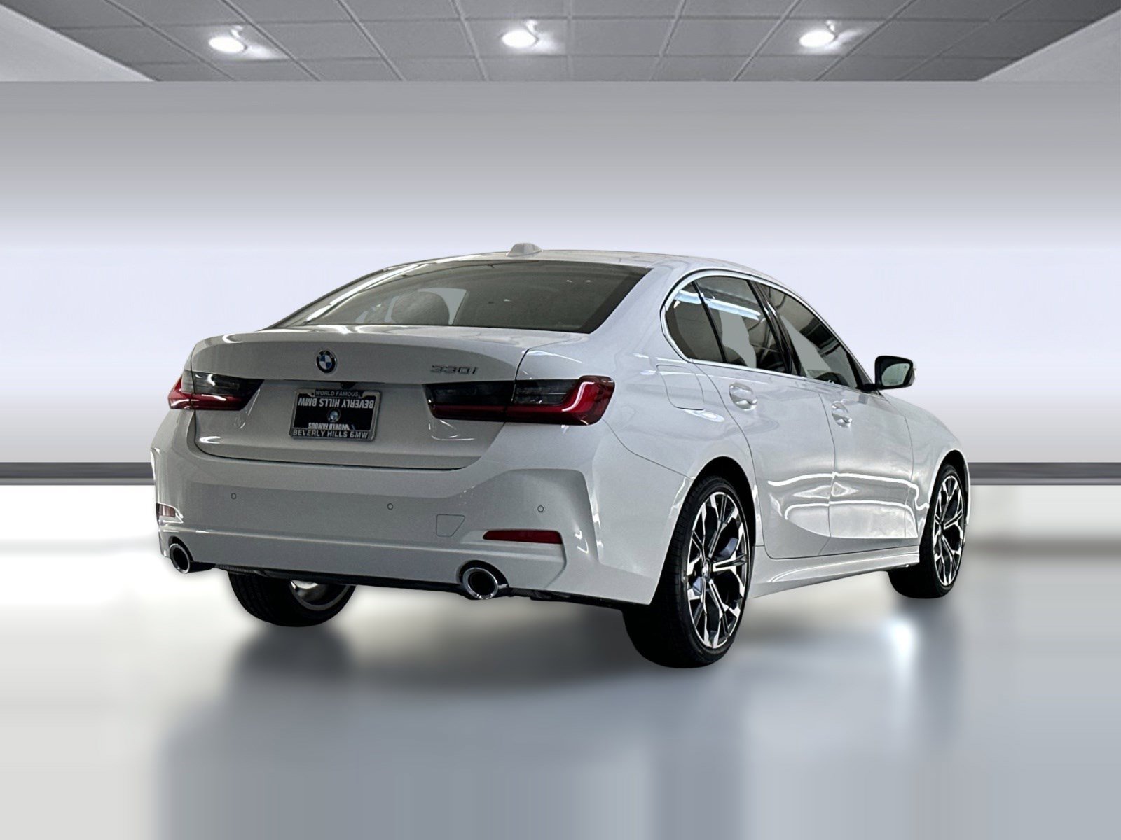2026 BMW 330i photo 3