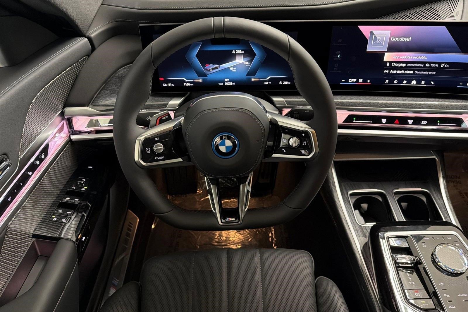 2025 BMW i7 50 - Photo 26
