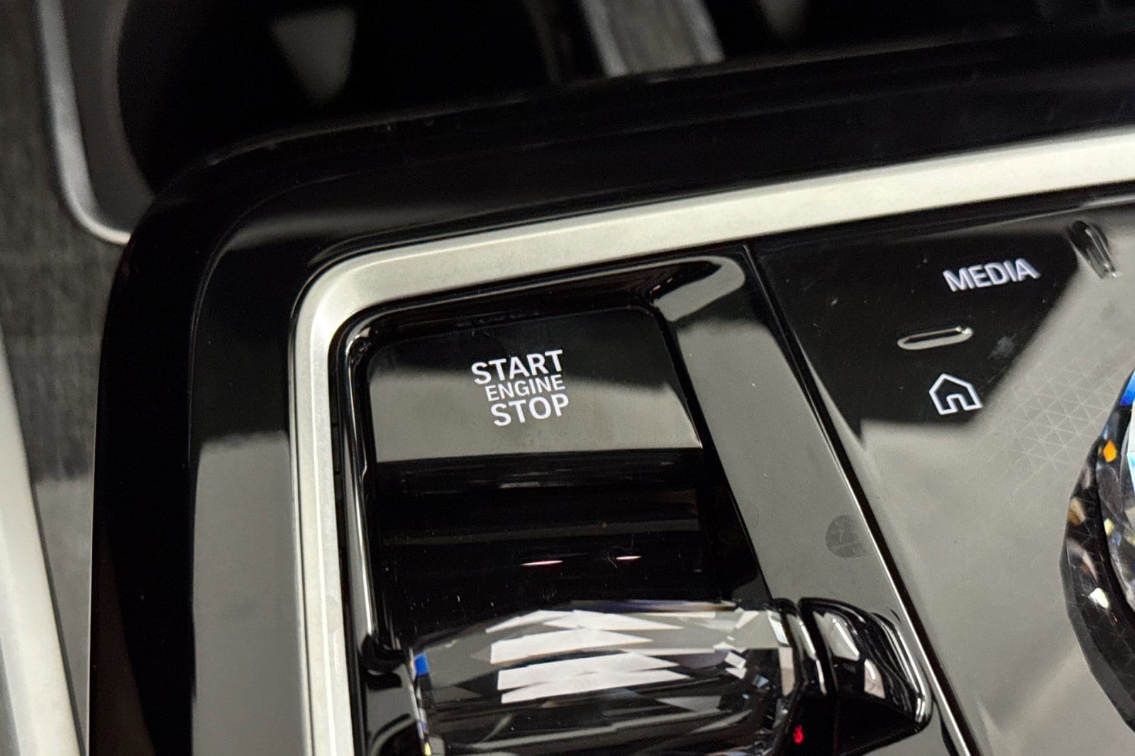 2025 BMW 7 Series 760i - Photo 19
